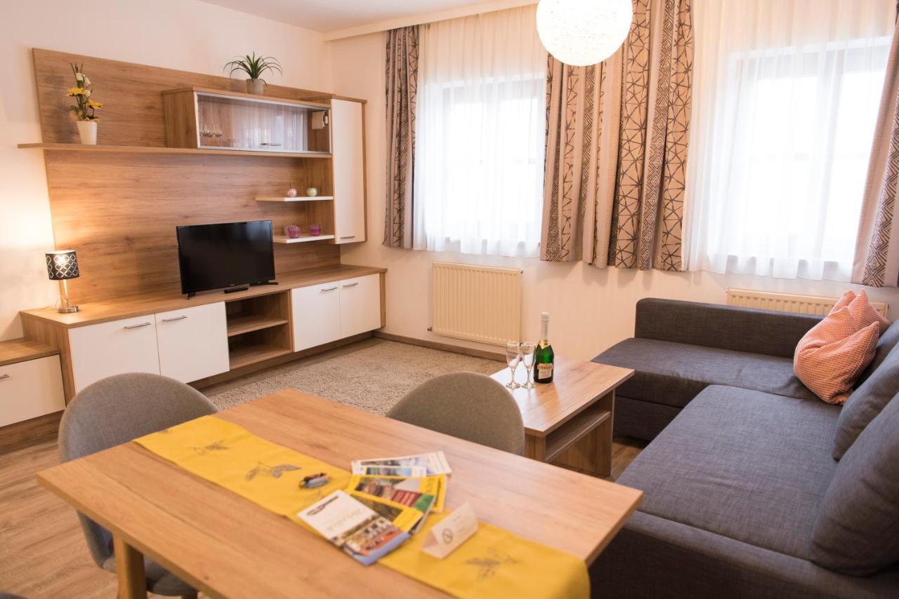 Almtalhotel Appartements In Pettenbach Exterior foto